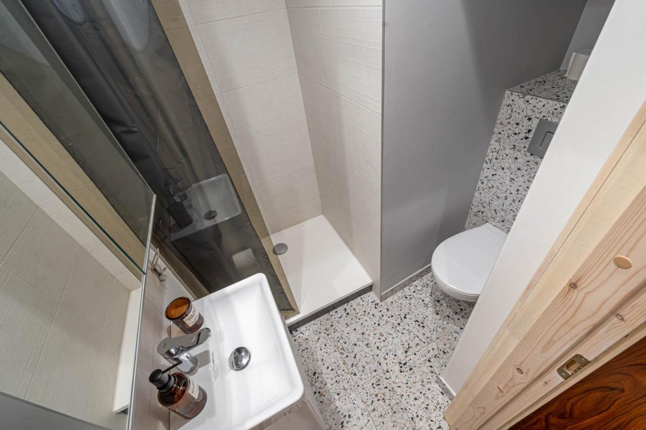 White Lux Next To The Old Town With Free Parking And High Speed Internet Appartement